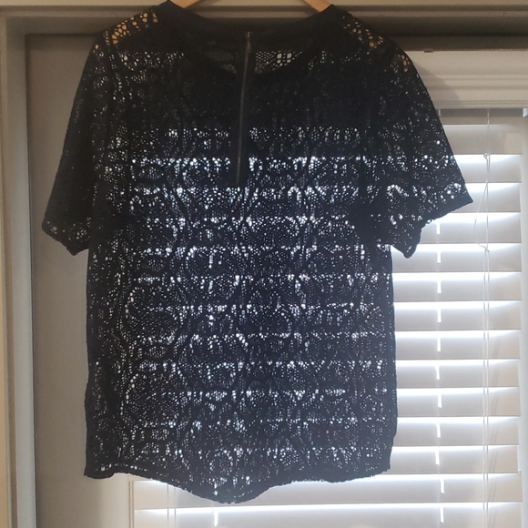 Banana Republic lace tee Size L - Picture 3 of 4